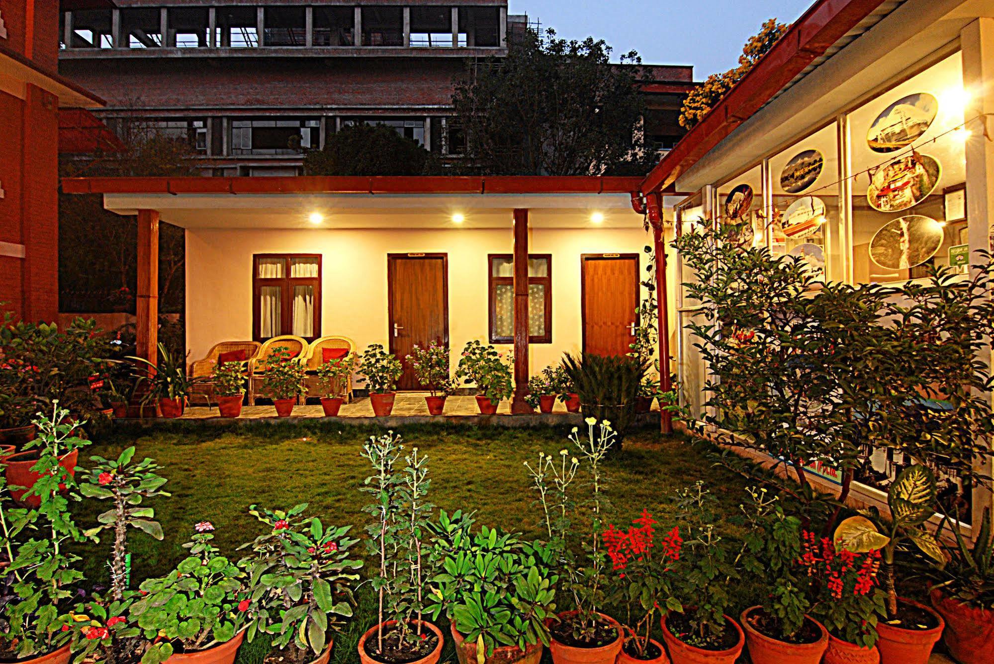 Hotel Amaryllis Kathmandu Exterior foto